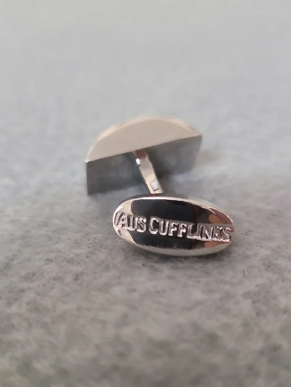 Men's Aus Cufflinks Silver & Ruby Cufflinks - NEW IN BOX‎